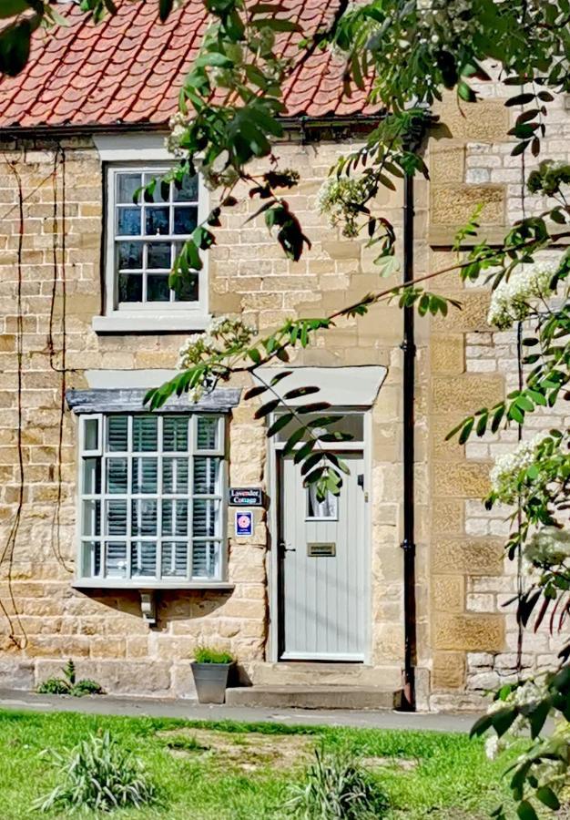 Lavender Cottage, Grade 2 Listed Period Stone Built Cottage In Pickering, North Yorkshire Exterior foto